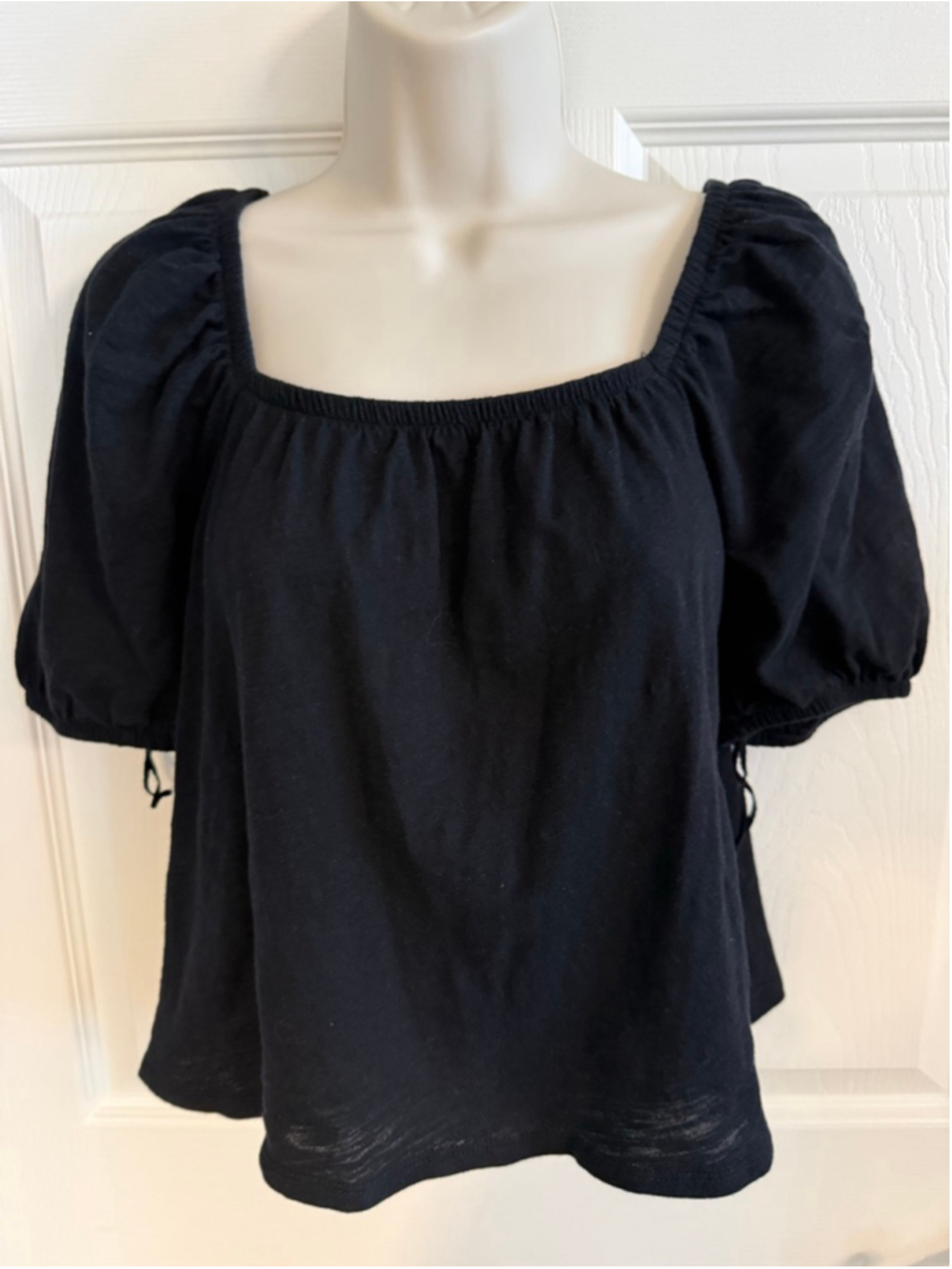 Old Navy Square-Neck Puff-Sleeve Top Black Size Small EUC boho